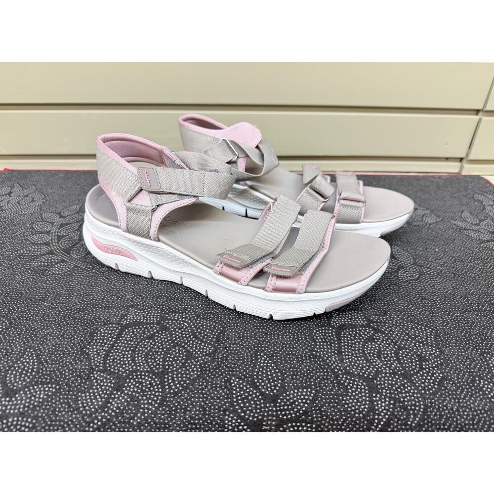 Skechers Arch Fit Fresh Bloom Women’s Taupe Sandals Size 10 New!